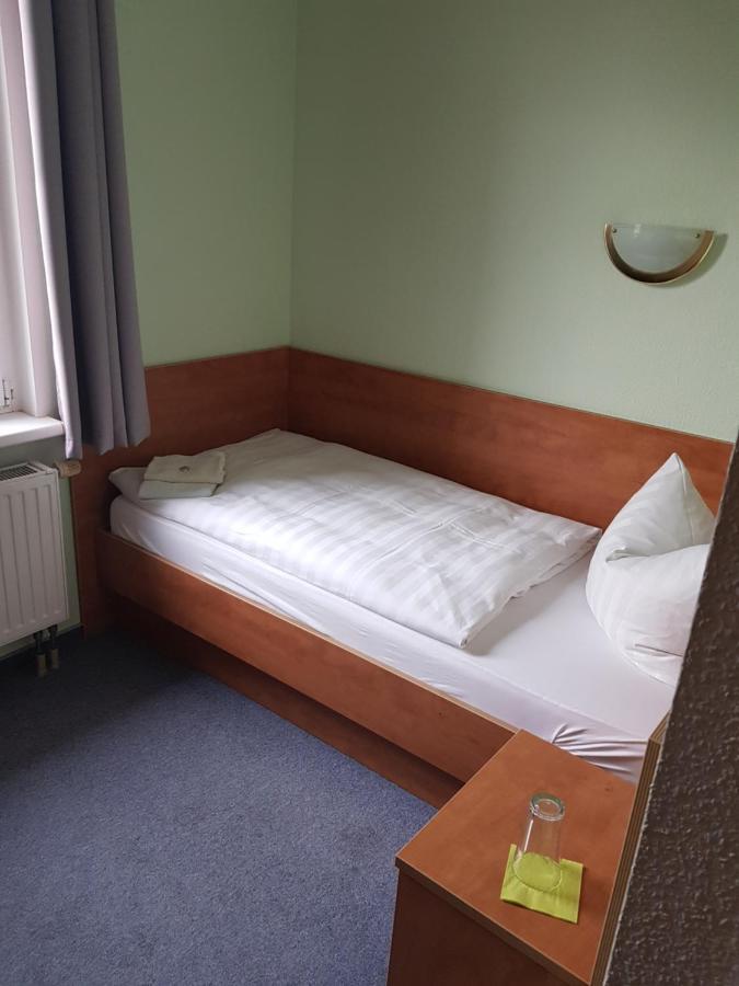 Hotel Zur Altstadt Calbe Exteriér fotografie